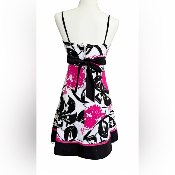Speechless Dress Juniors 3 Black White Pink Floral Empire Waist A-Line Bow Back - Picture 3 of 9